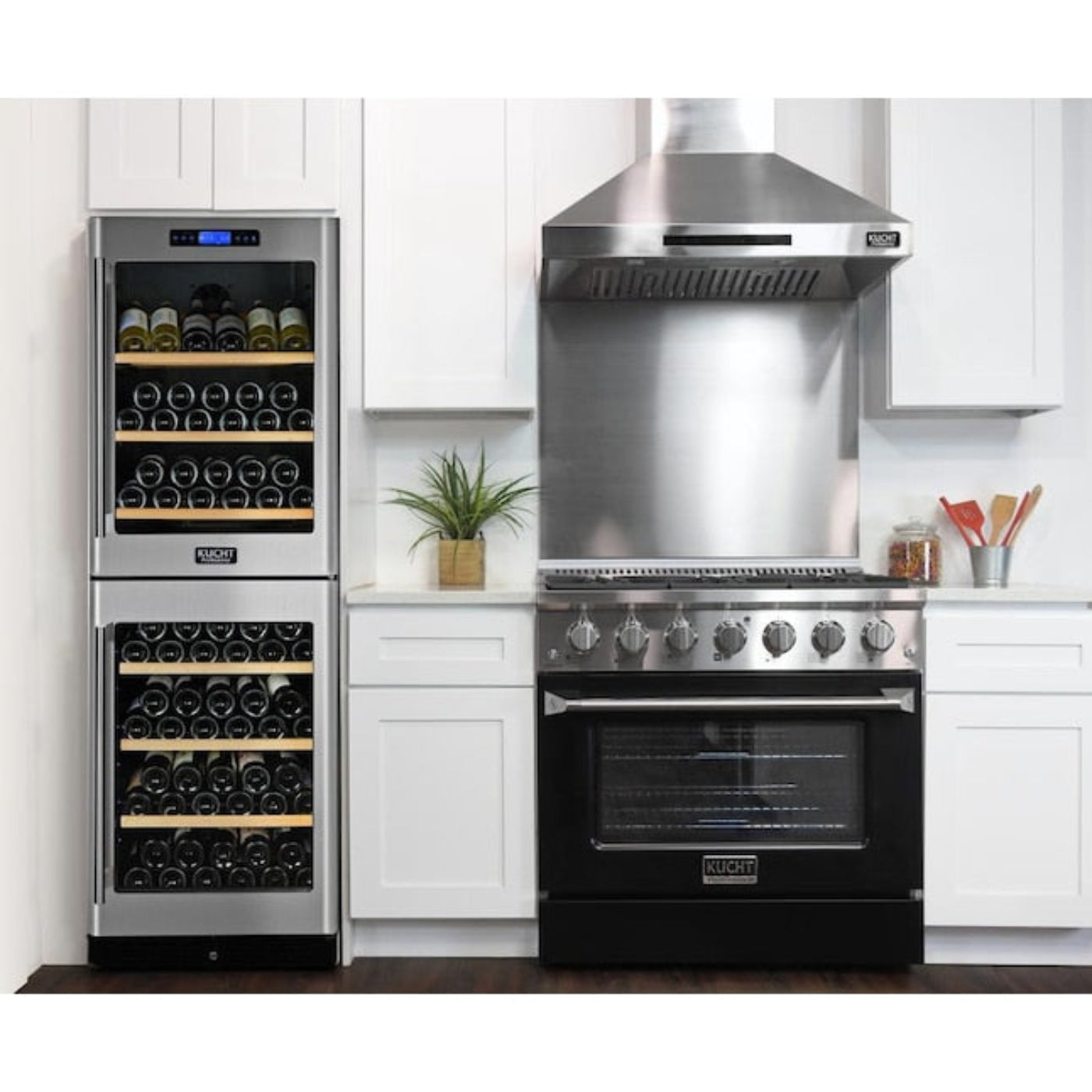 Kucht Professional 36 in. 5.2 cu ft. Propane Gas Range with Black Door and Silver Knobs - KNG361/LP-K