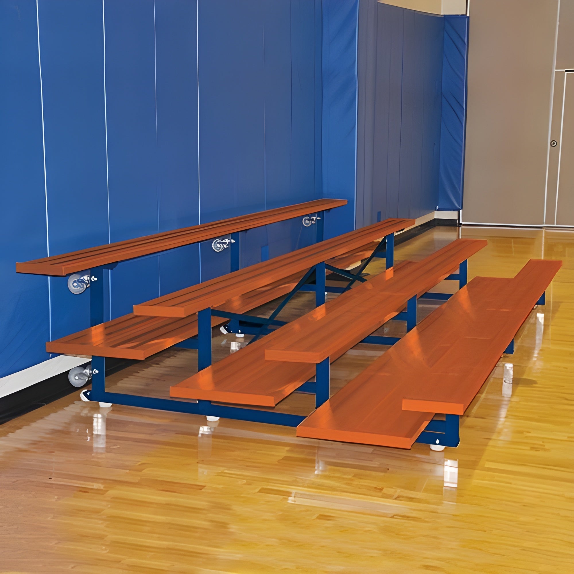 Bleacher 4 Row 21' Tip & Roll Preferred Portable Aluminum Bleacher - BLDP-421TRG
