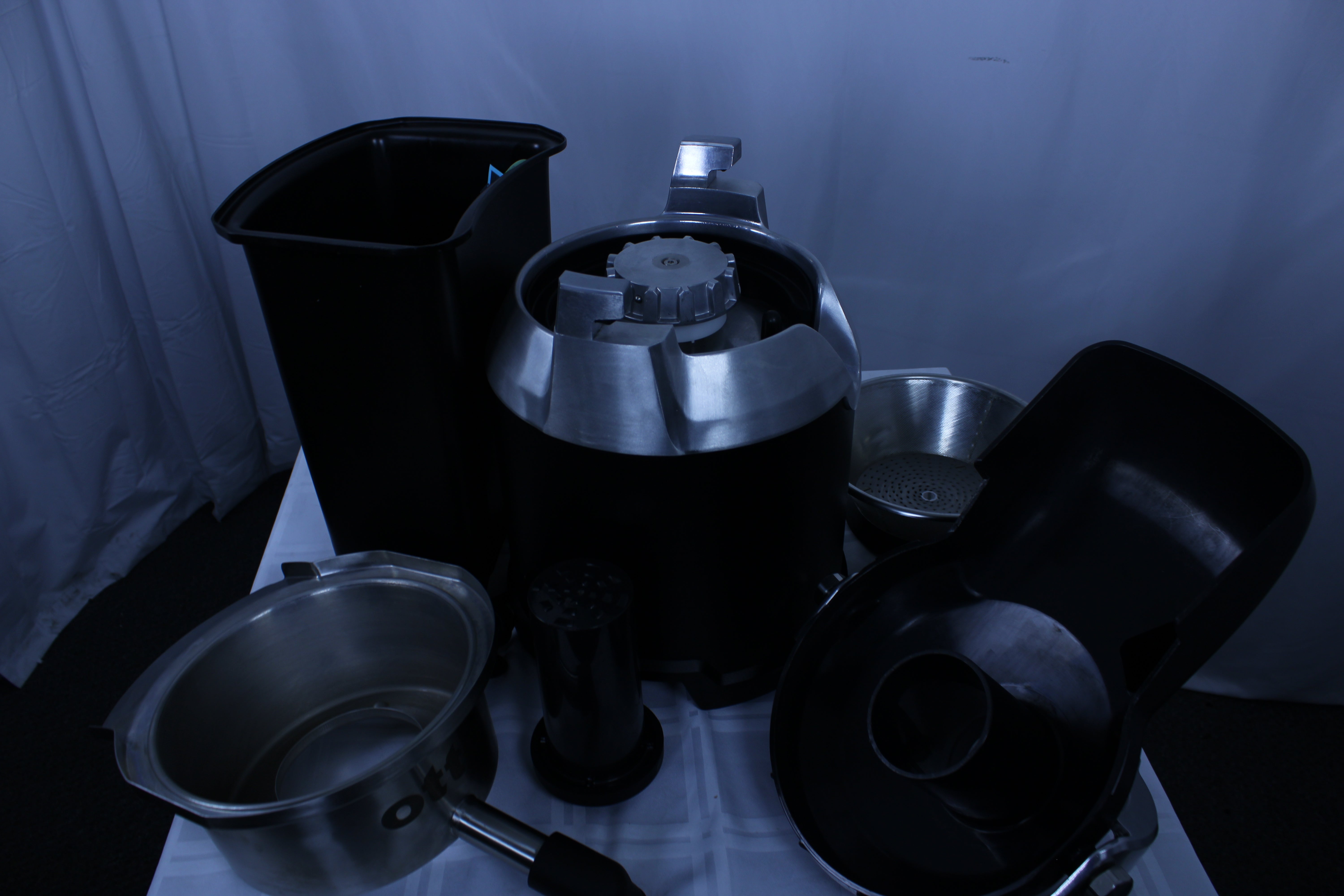 Hamilton Beach HJE960 Electric Centrifugal Juice Extractor - USHBHJE960