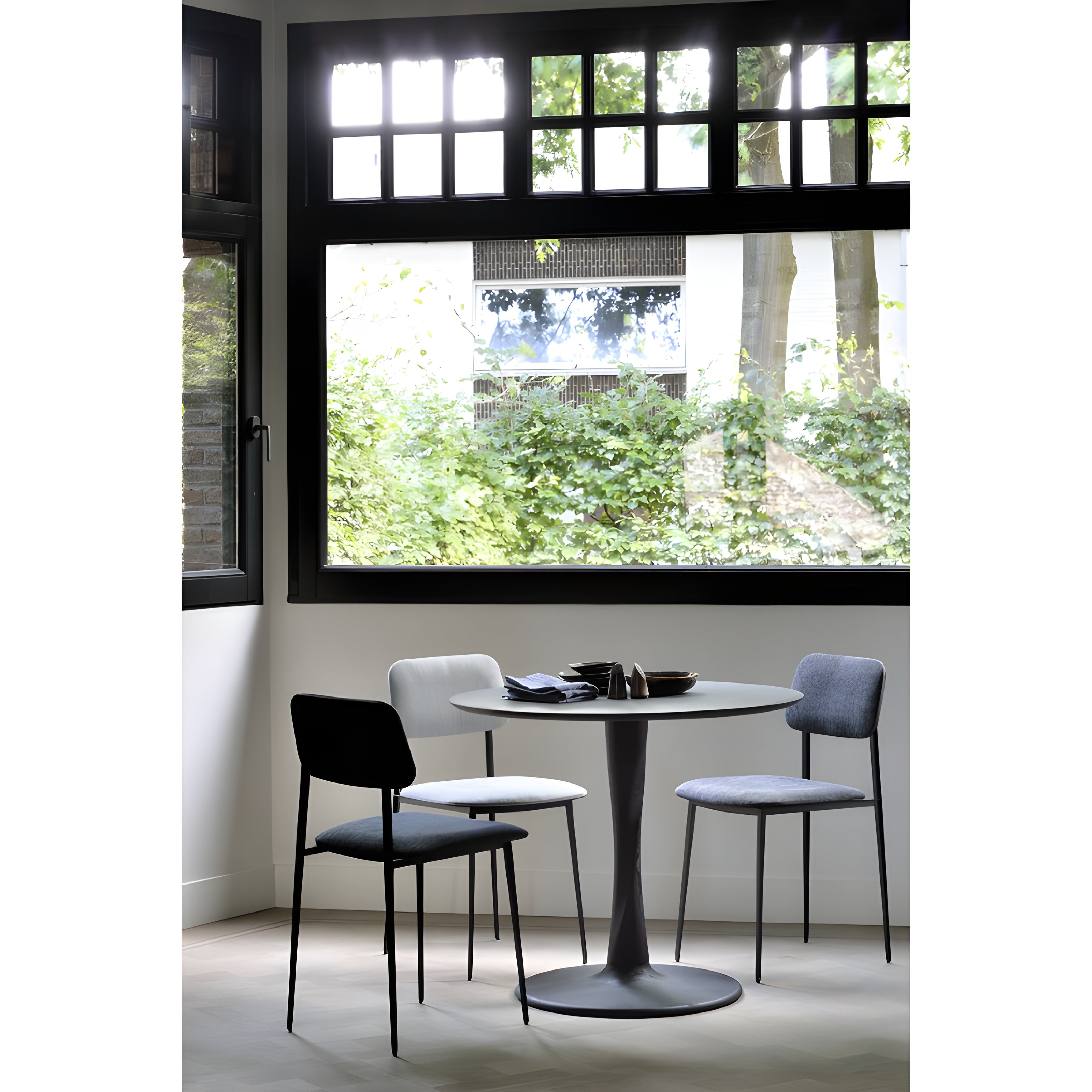 Ethnicraft Torsion Round Dining Table - ETH-50017