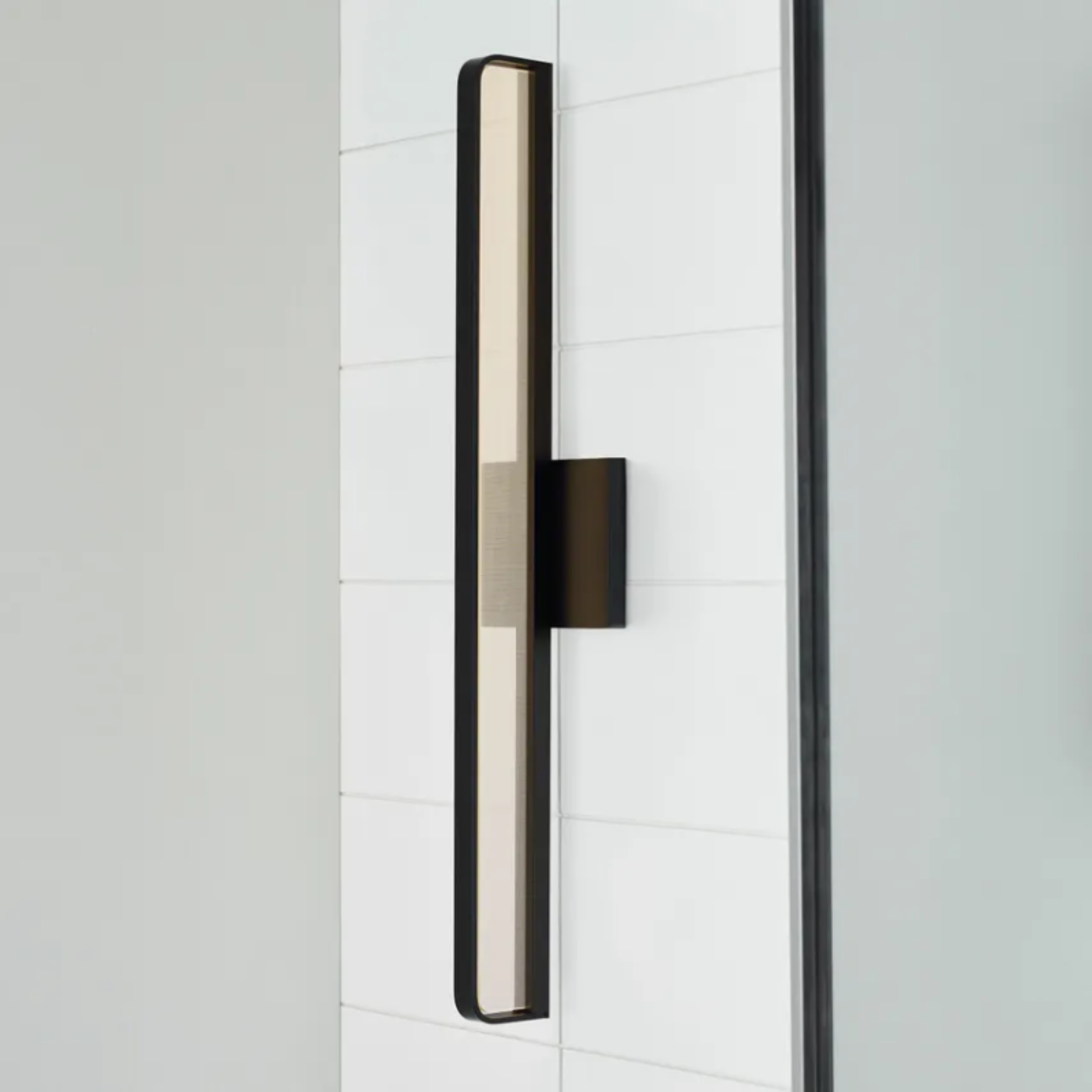Visual Comfort & Co. Banda Bathroom Sconce - VIS-700BCBND24C-LED930