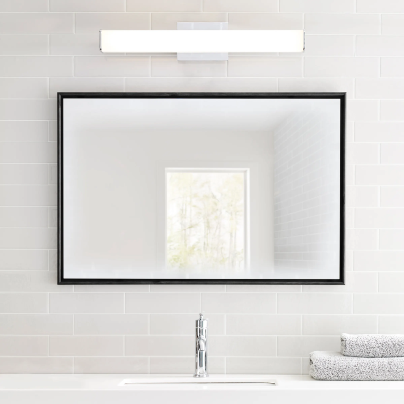 Visual Comfort & Co. Lynn Bathroom Sconce - VIS-700BCLYNN25WC-LED930
