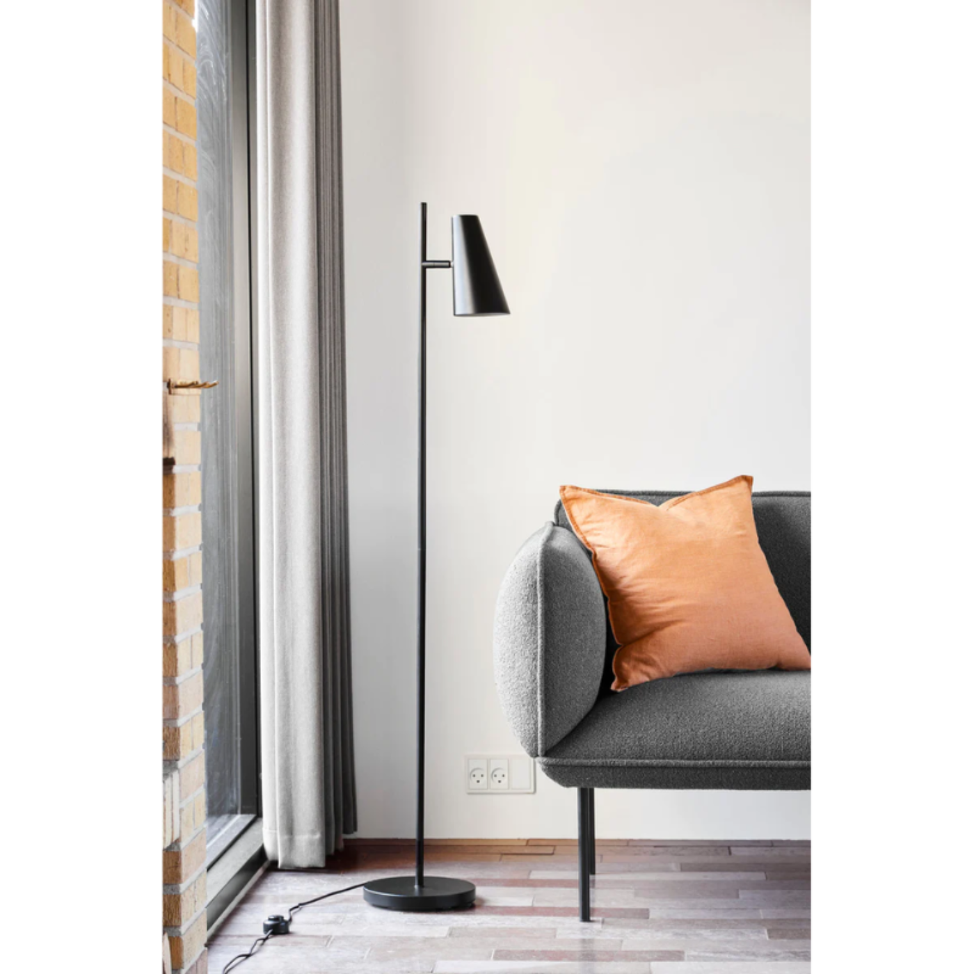 Woud Cono Floor Lamp - WOU-133062