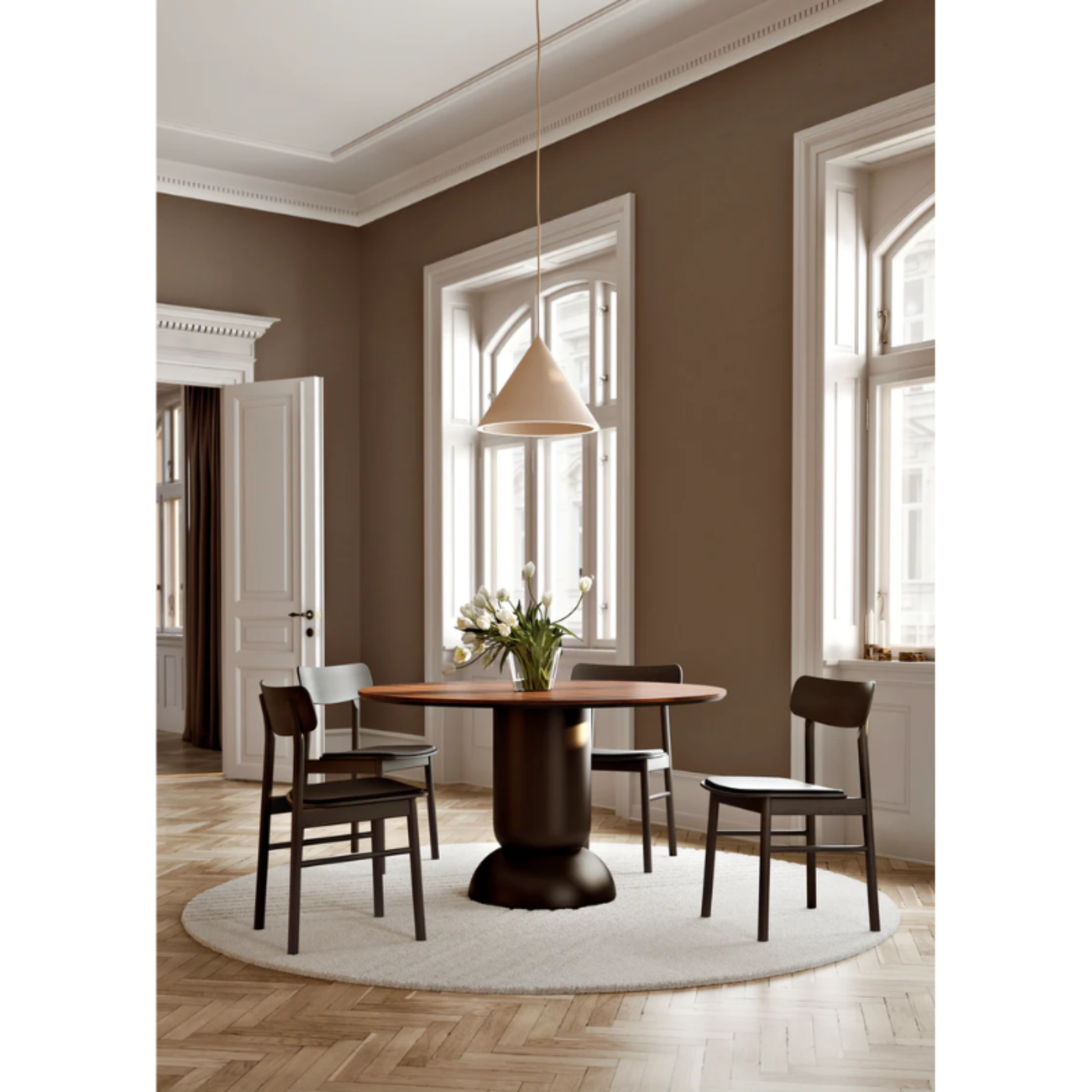 Woud Ludo Round Dining Table - WOU-110206