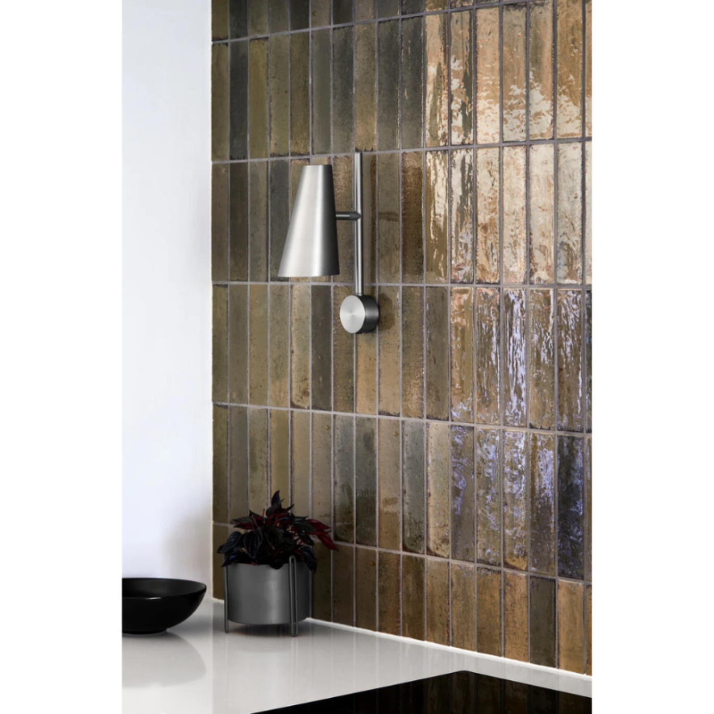 Woud Cono Wall Lamp