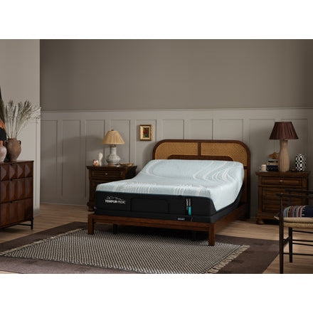 Tempur-Pedic ProAdapt Medium Mattress