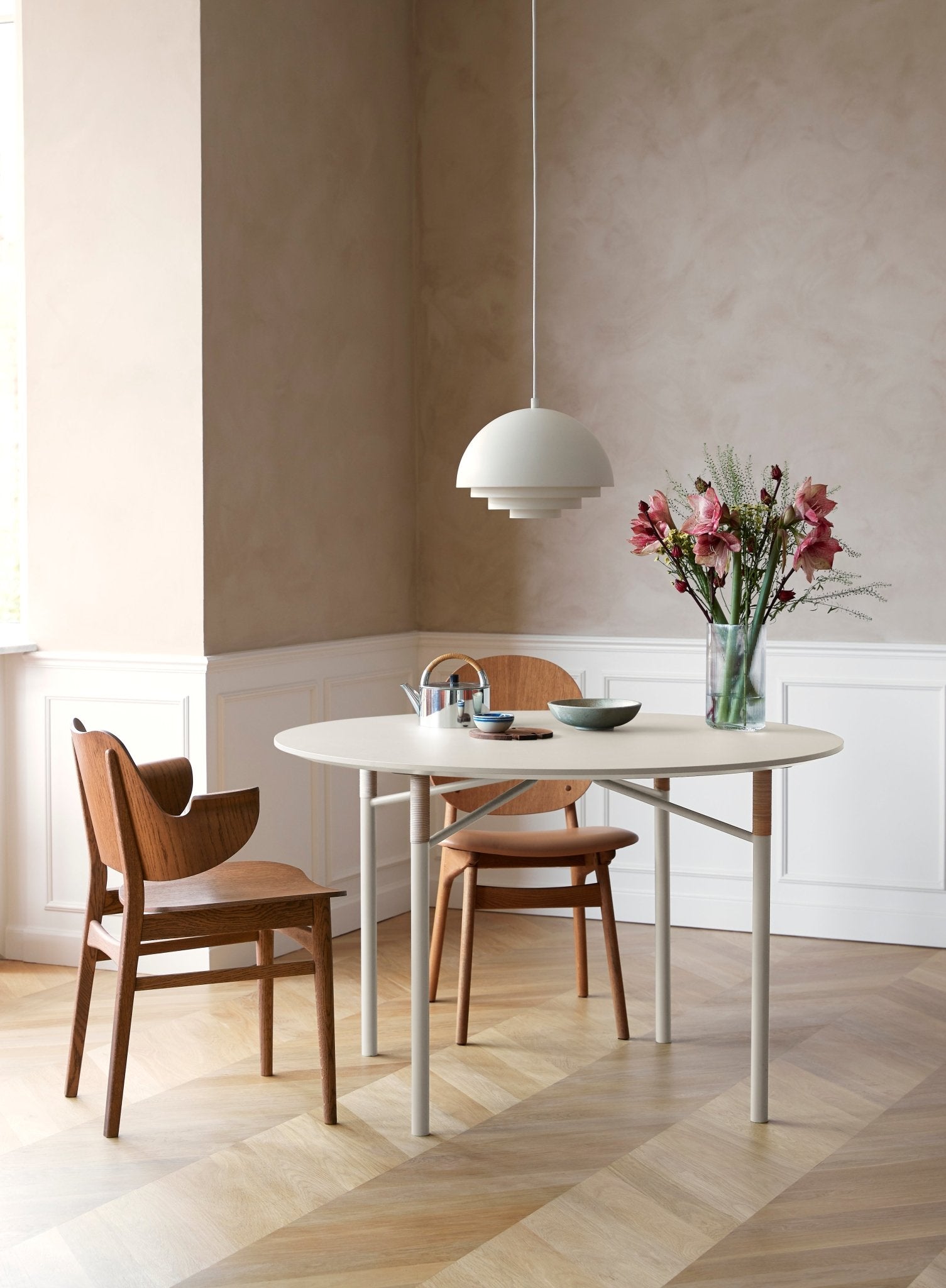 Warm Nordic Affinity Dining Table - Round - 2705016