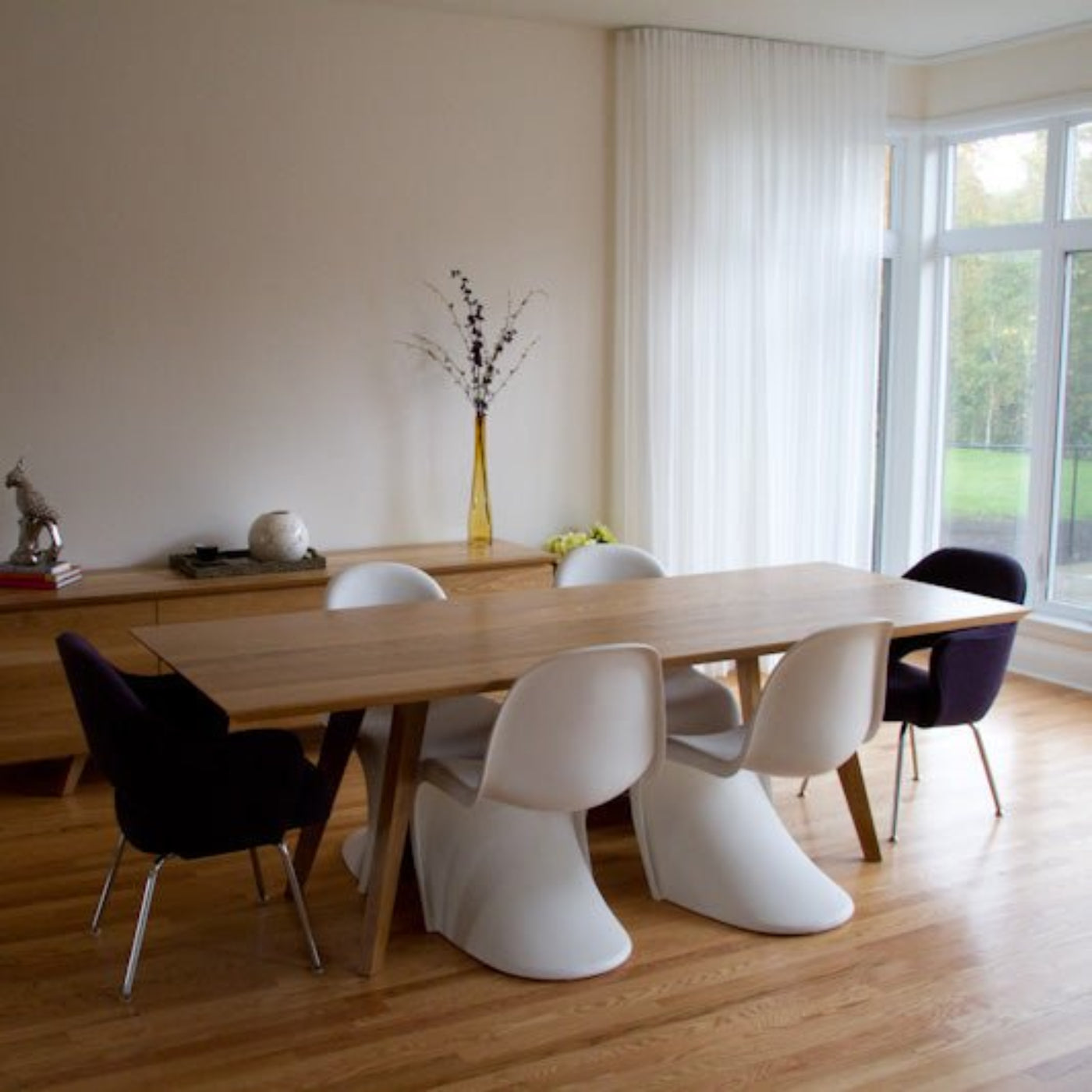 Eastvold Furniture Alden Dining Table - ALDENDINEWAL