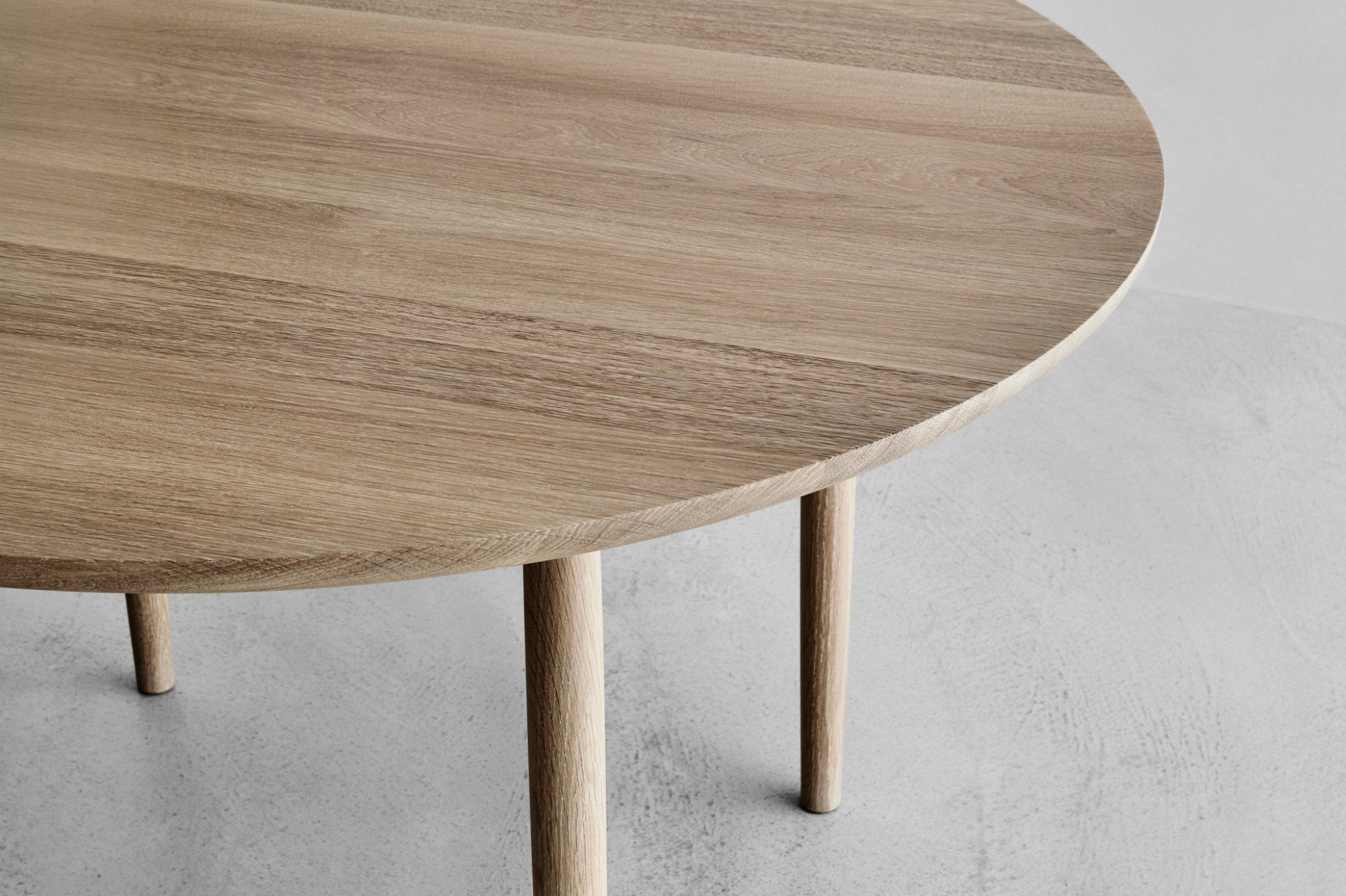 BRDR. Kruger ARV Round Dining Table - 47.2"Ø - AVO6-OFU