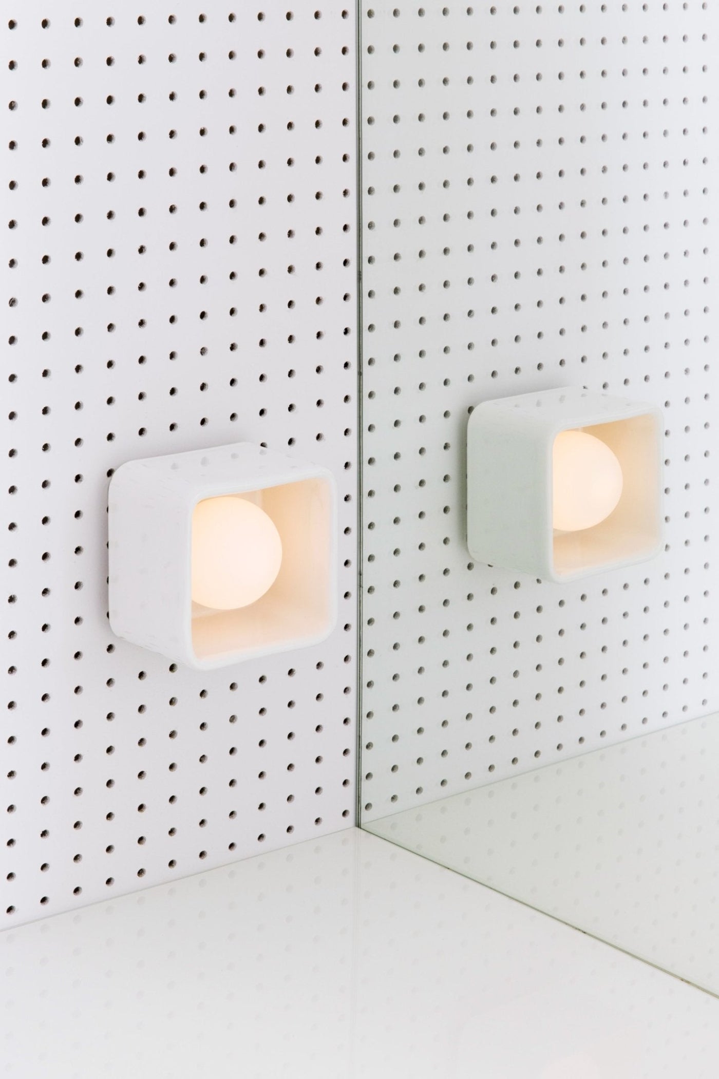 Workstead Brick I Wall Light - WS-BRI-1-GWE-110