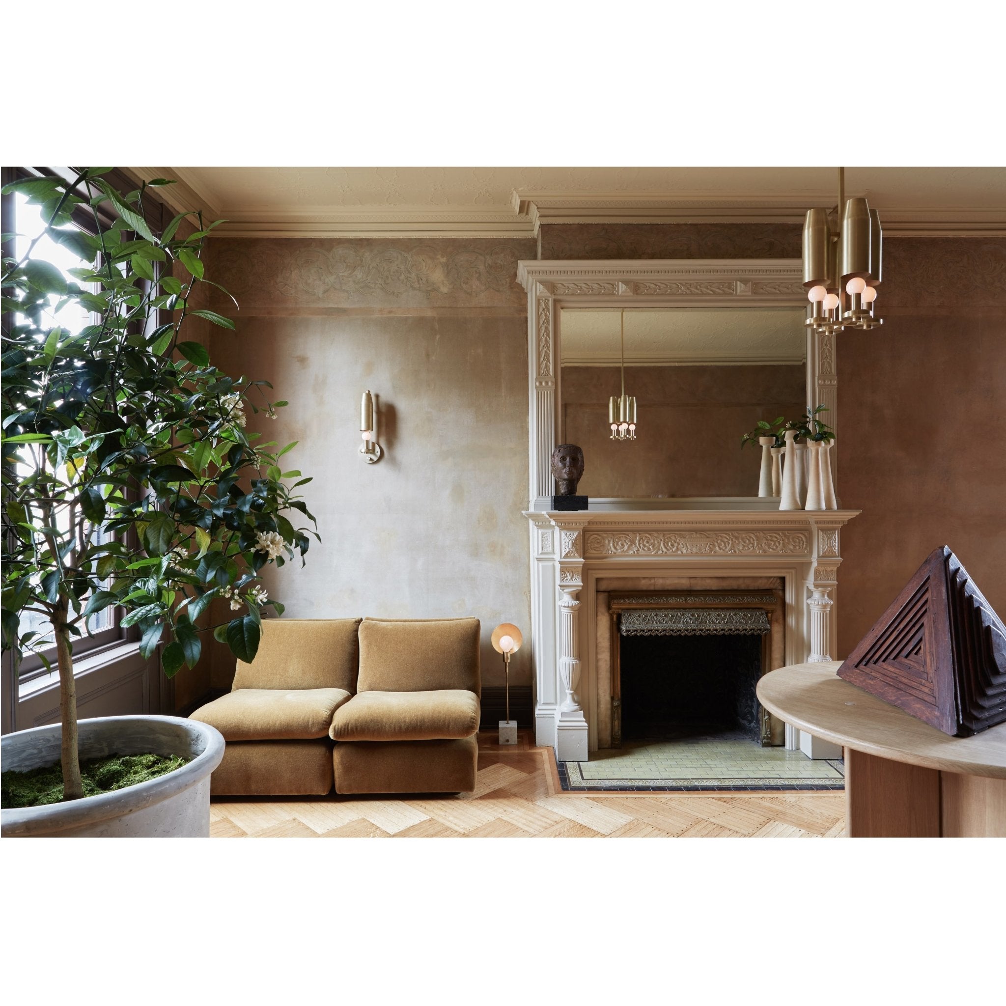 Workstead Chamber Sconce - WS-CHA-S-HB-H-110
