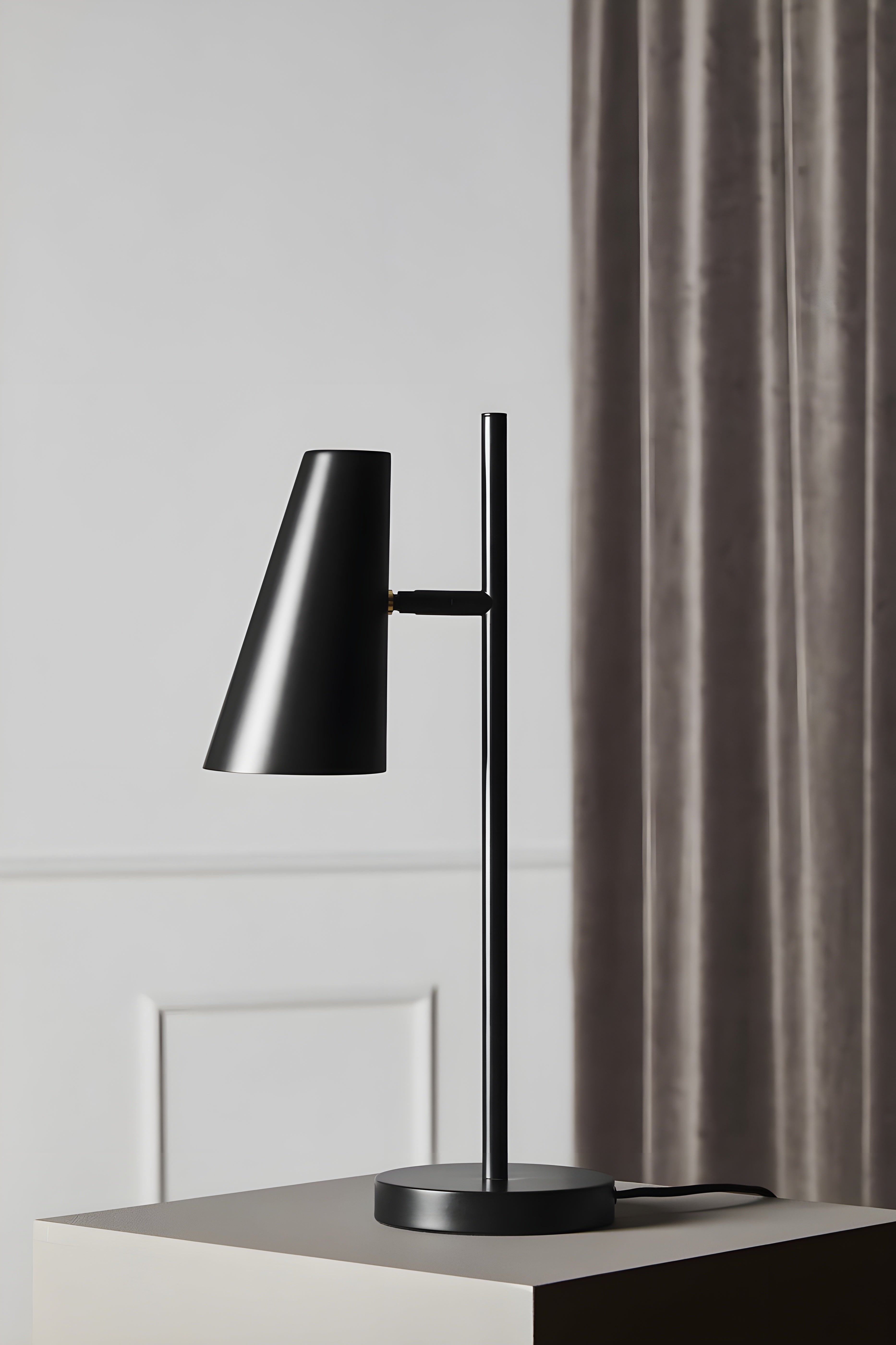 Woud Cono Table Lamp