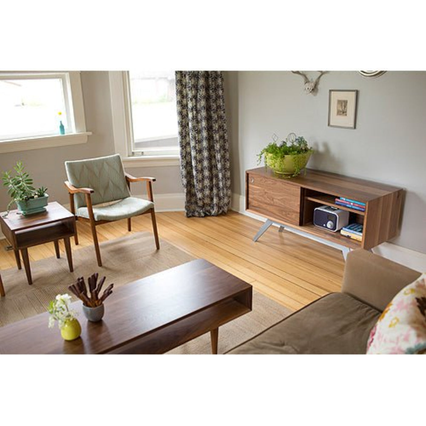 Eastvold Furniture Elko Credenza - Small - White Oak - ELKO_CRED_WHITEOAK_BLACK