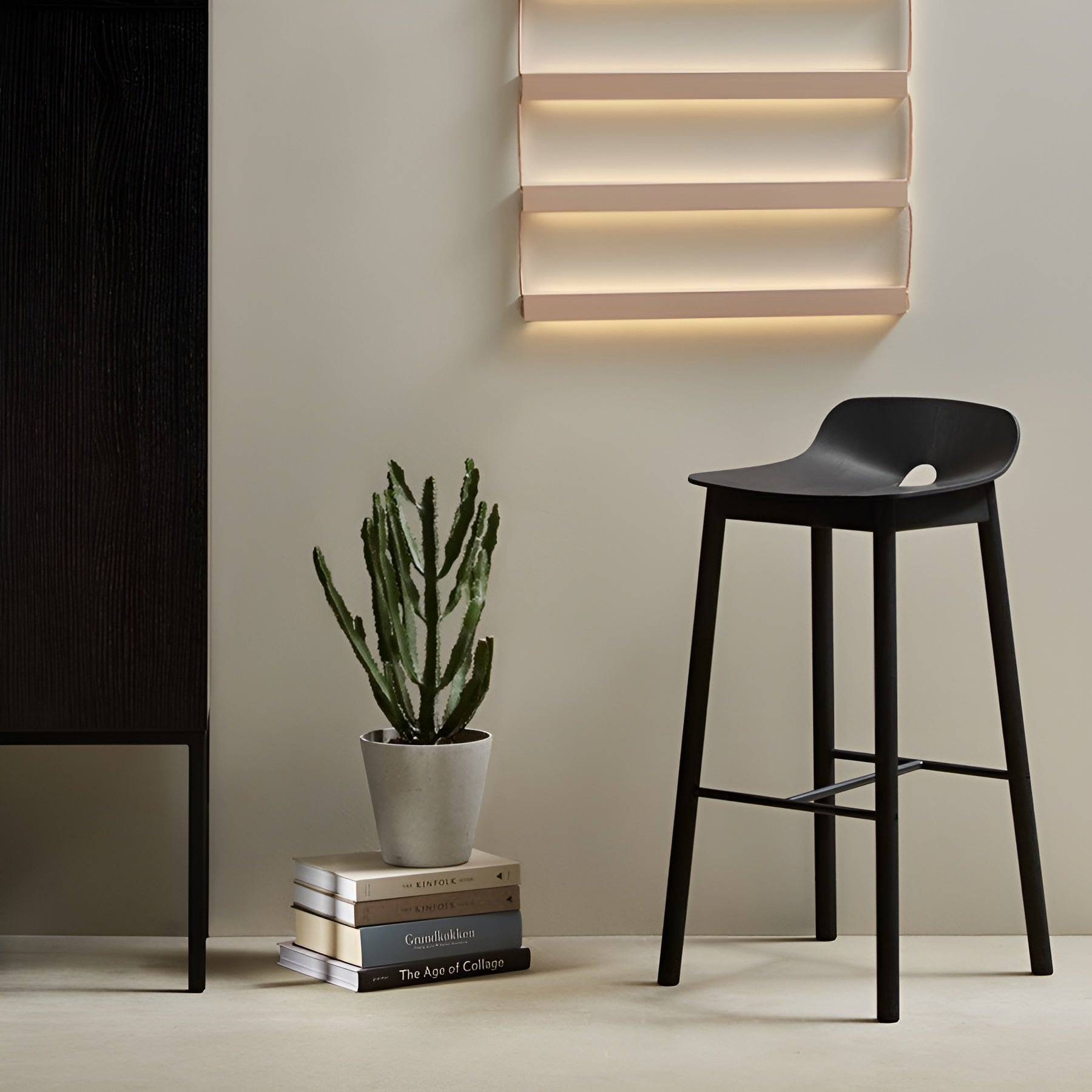 Woud Mono Bar Stool