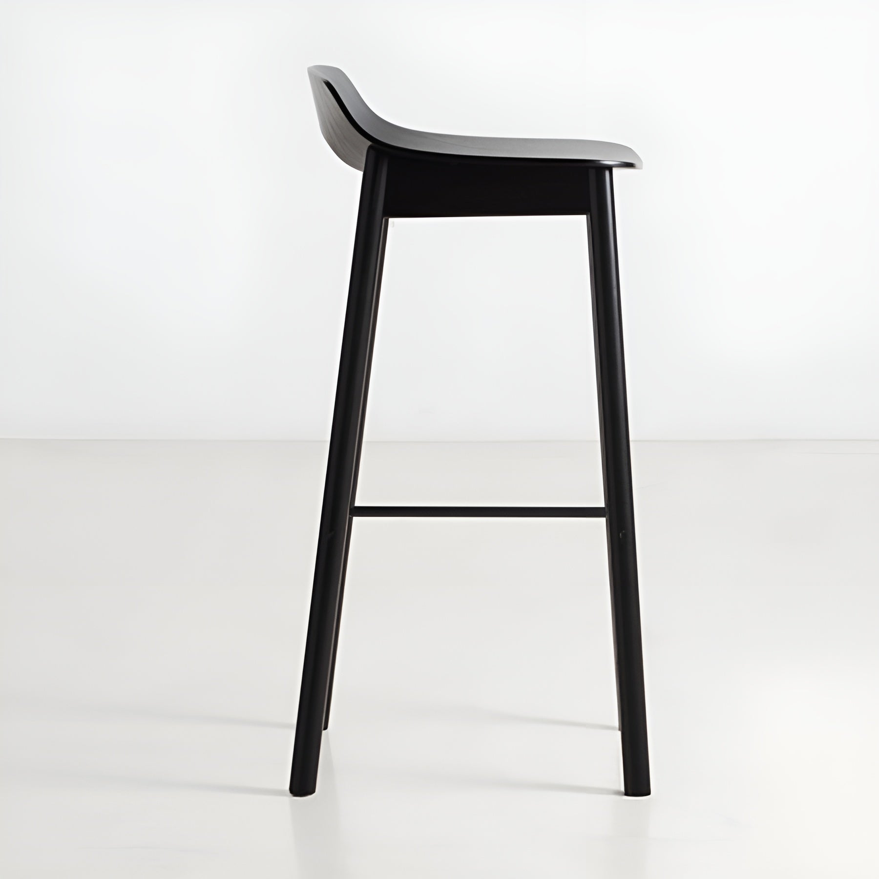 Woud Mono Bar Stool