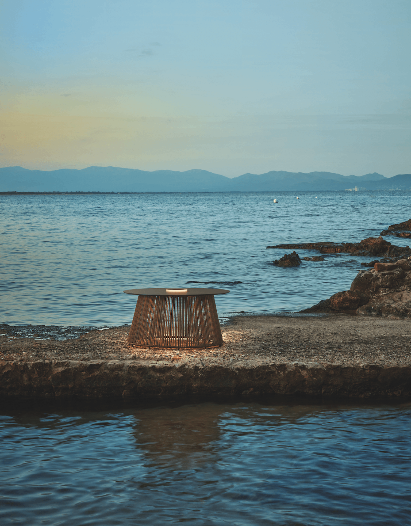 Bover Nit Outdoor LED Table - 36401324314U