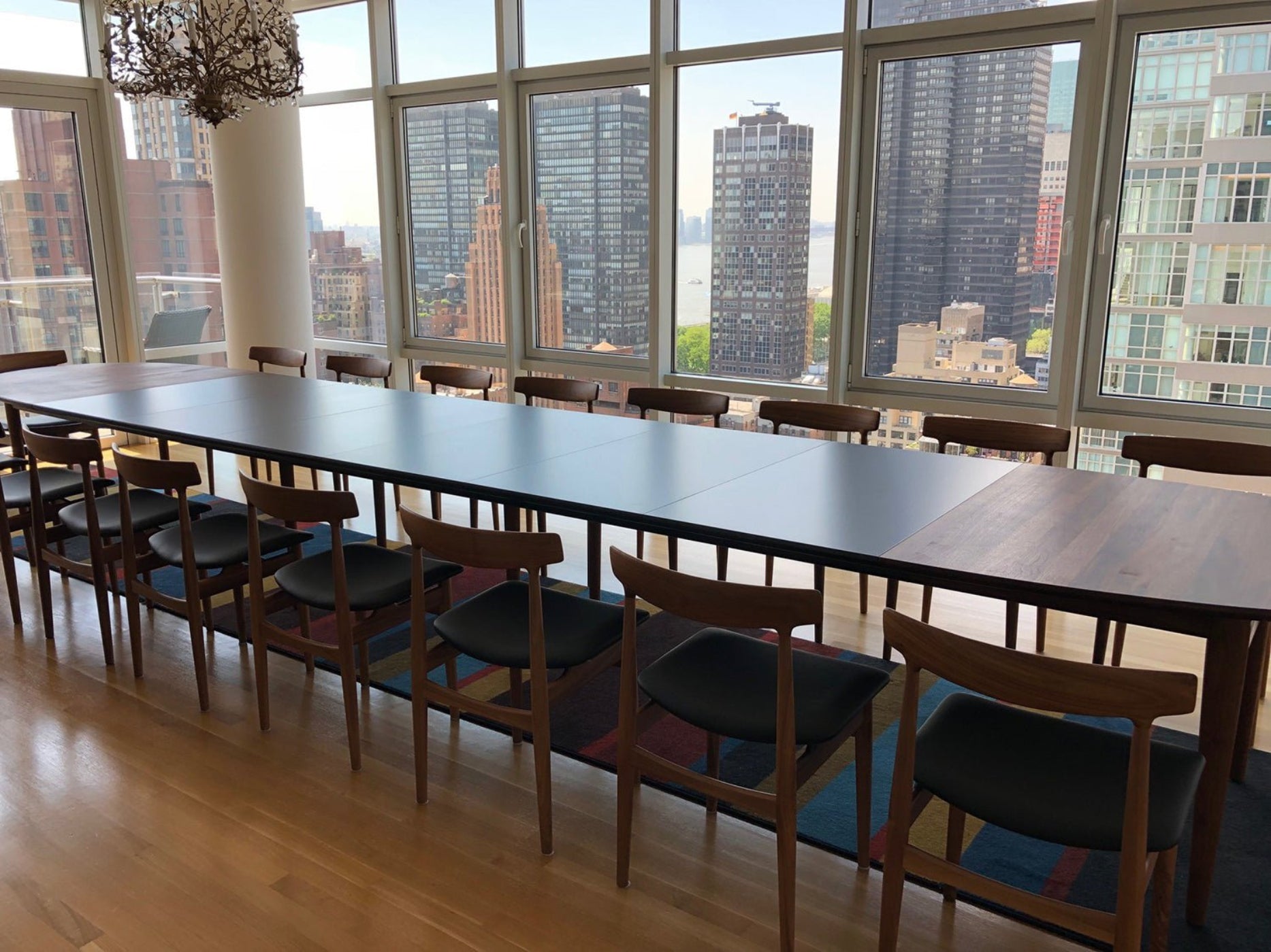 Eikund Oya Dining Table