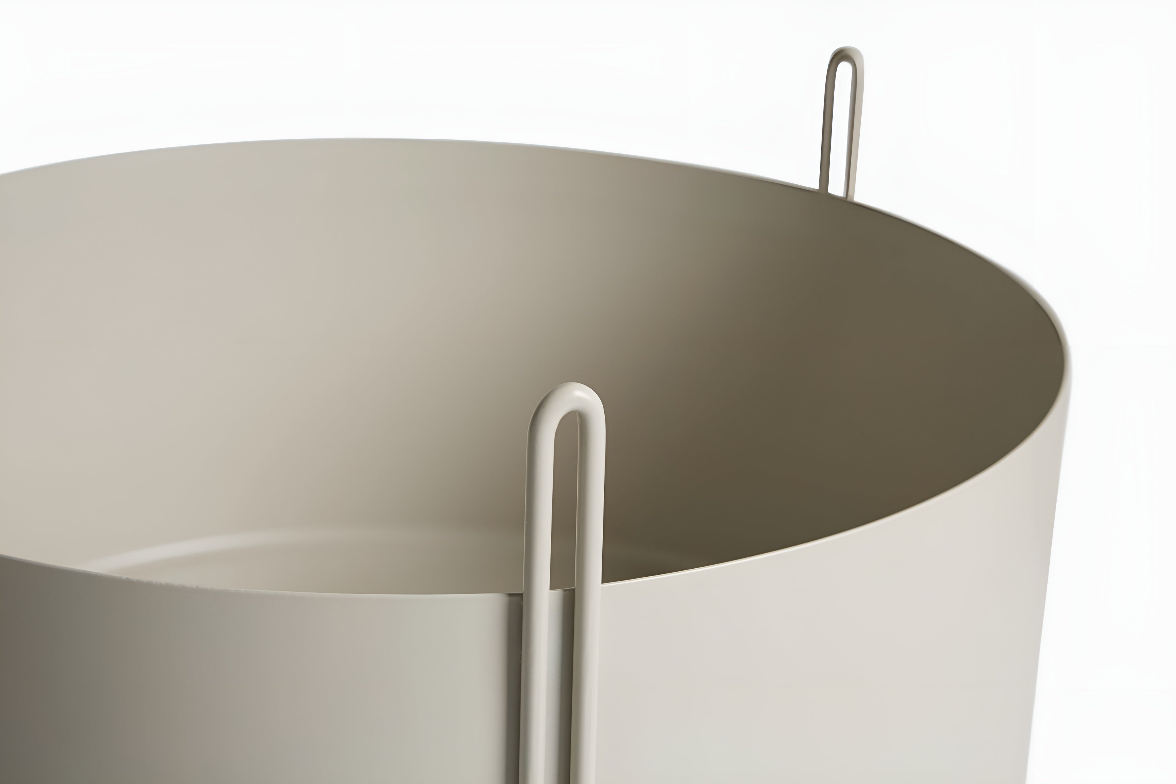 Woud Pidestall Planter