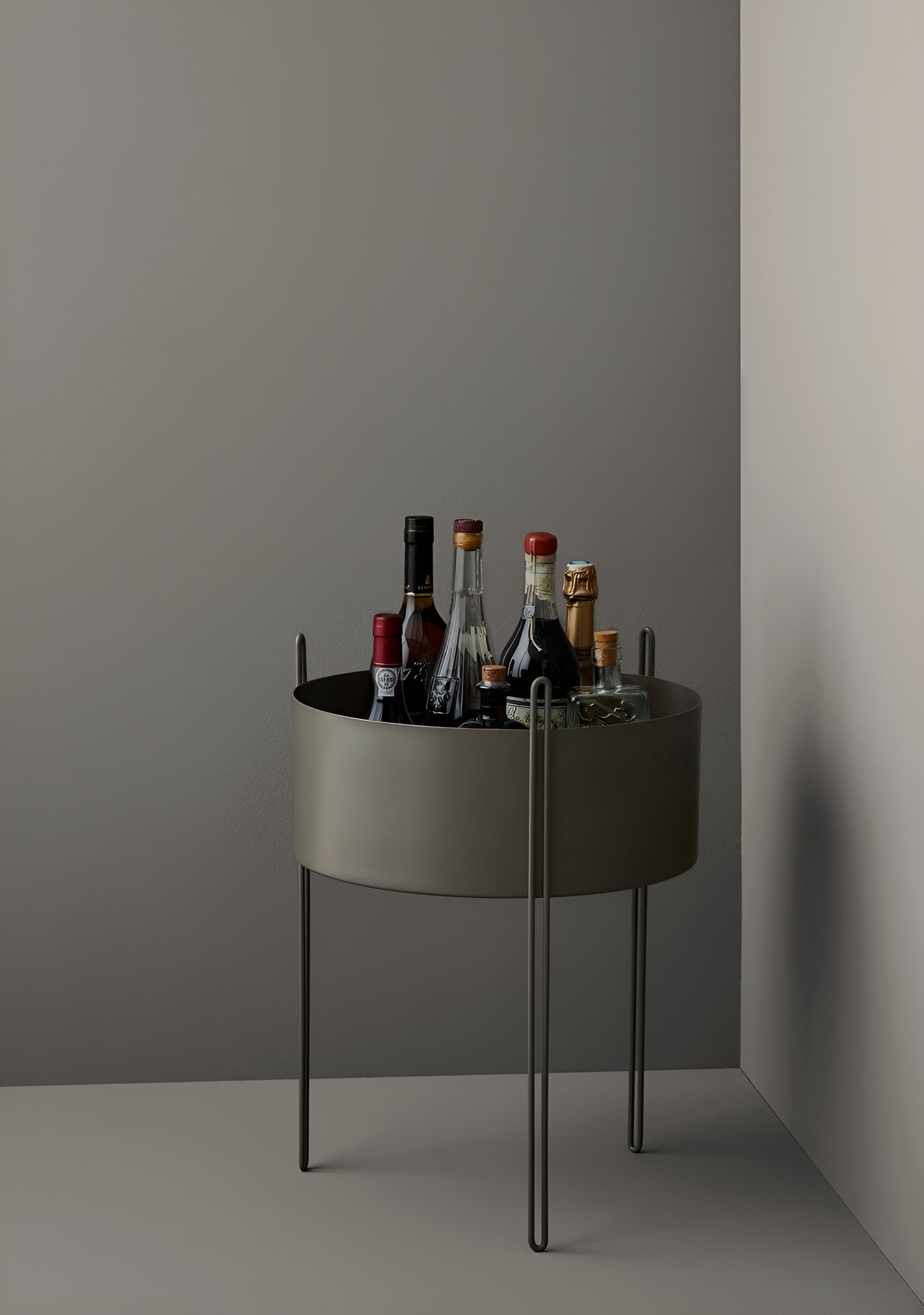 Woud Pidestall Planter
