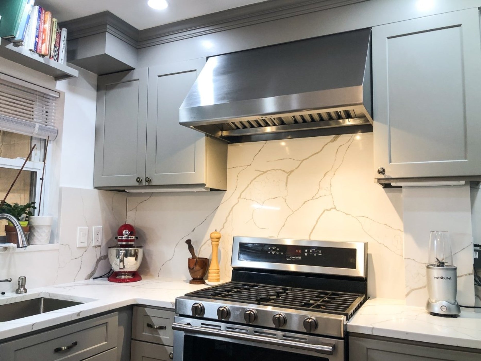 Proline High Performance Under Cabinet Range Hood - Convertible to Ductless and comes in Premium Stainless Steel - PLJW 108