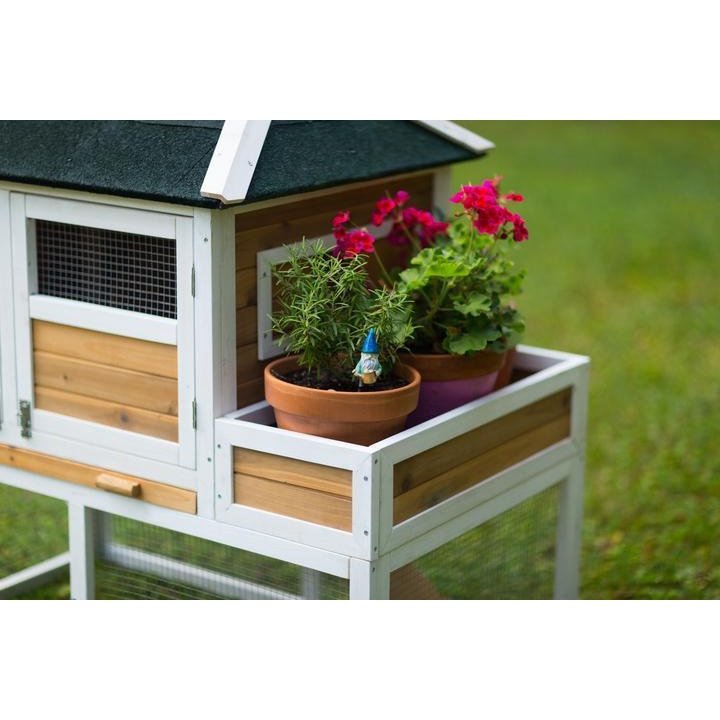 Prevue Pet Chicken Coop with Herb Planter - 4701